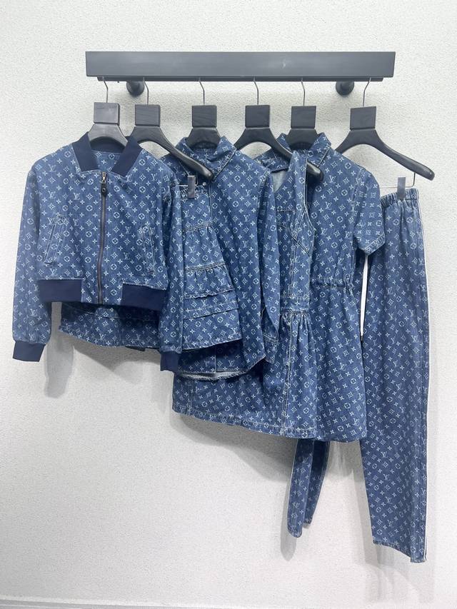 L's series of old flower denim jackets are neat and stylish for daily wear. Reco