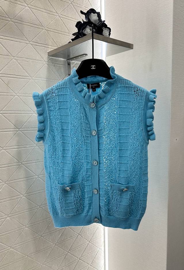 Chane*2025 New Arrival. This knitted vest features a custom-made, velvet sleeve