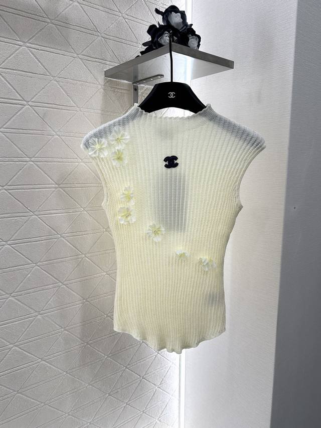 Chane*2025 New Arrival: 3D floral knitted short-sleeved skirt set. Custom-made f