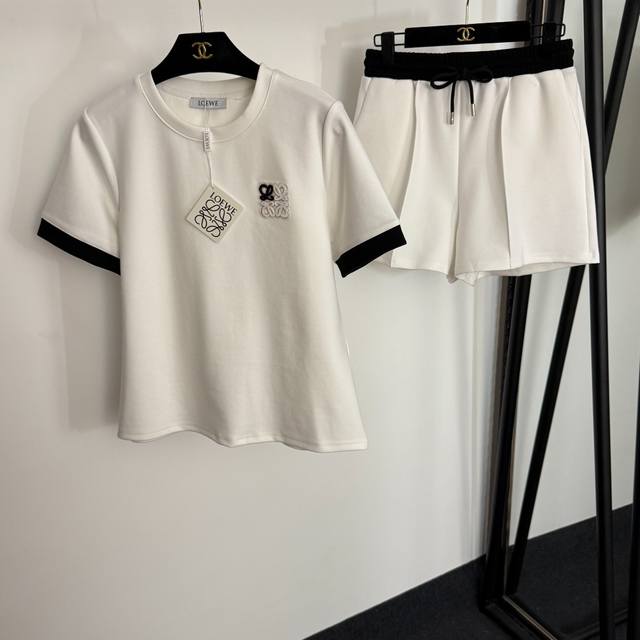 Style No. 20254299 Loew's newest set, Logo flocked embroidered patch colorblock