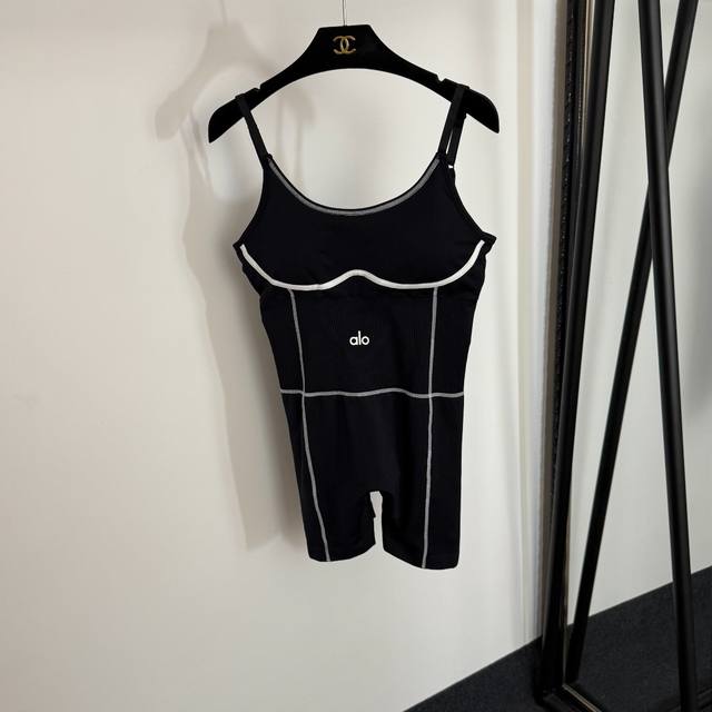 Style No. 20254279 Alo new elastic slimming tube top suspender shorts, black, S-