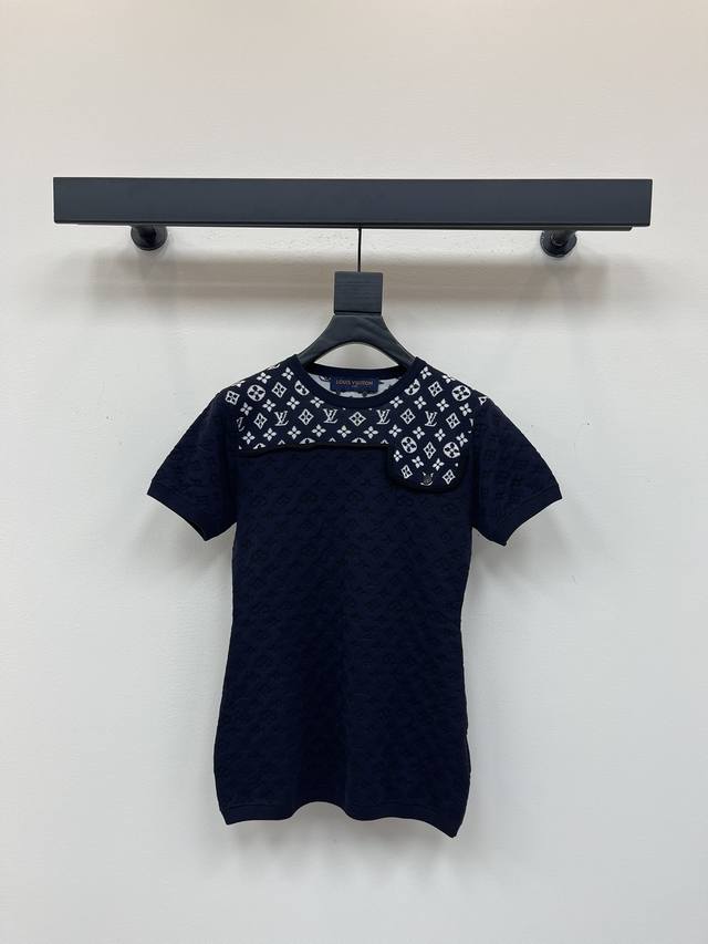 Louis Vuitto*25 Early Fall new releases, featuring a color-blocked crewneck knit