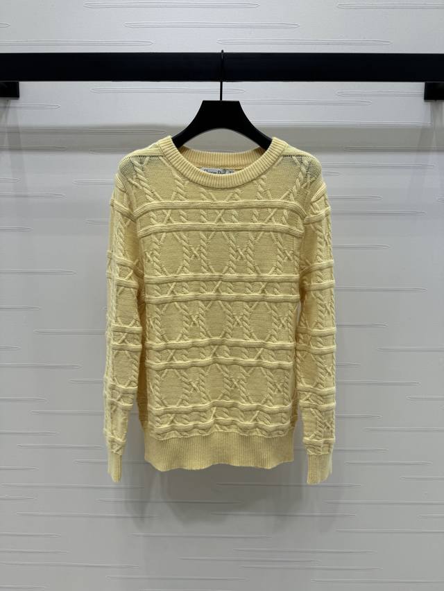 New, original, high-quality Dio* 2025 Early Fall Collection! Crew-neck rattan ch