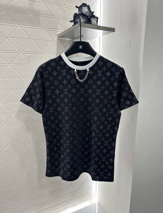 Louis Vuitto*2025 New Arrivals. Round neckline with printed chain, custom YB twi