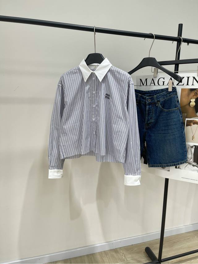 M Blue and Brown Striped Cropped Shirt with Raw Edges 0. Fabric: Cotton Color: B