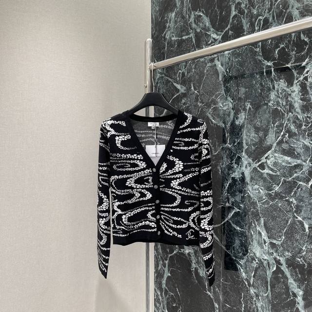 Chanel 25 early autumn new knitted long-sleeved cardigan with all-over printed p