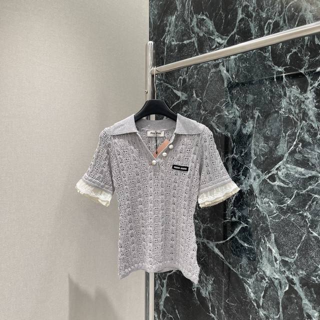 Miu 25 early autumn new hollow knit short sleeves with simple letter micro-logo