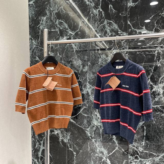 Miu 25 early autumn new round neck knitted short sleeves with fine density knitt