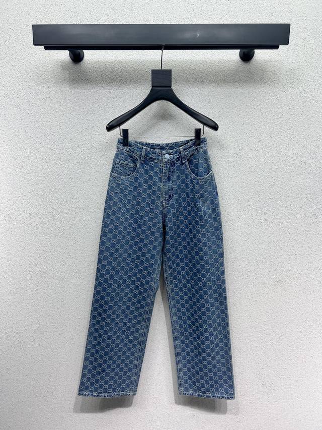 G-brand monogram jeans are stylish, understated, and luxurious! The versatile fi