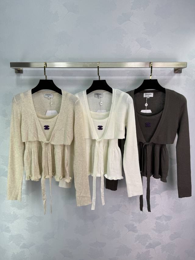 Chane* 2025 New Arrival: Two-Piece Suspender Knit Cardigan Set. Custom-made Yb w