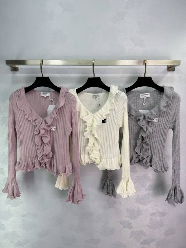 Ch*2025 Early Fall new ruffled sweater with a W-neck design and ruffle trims and