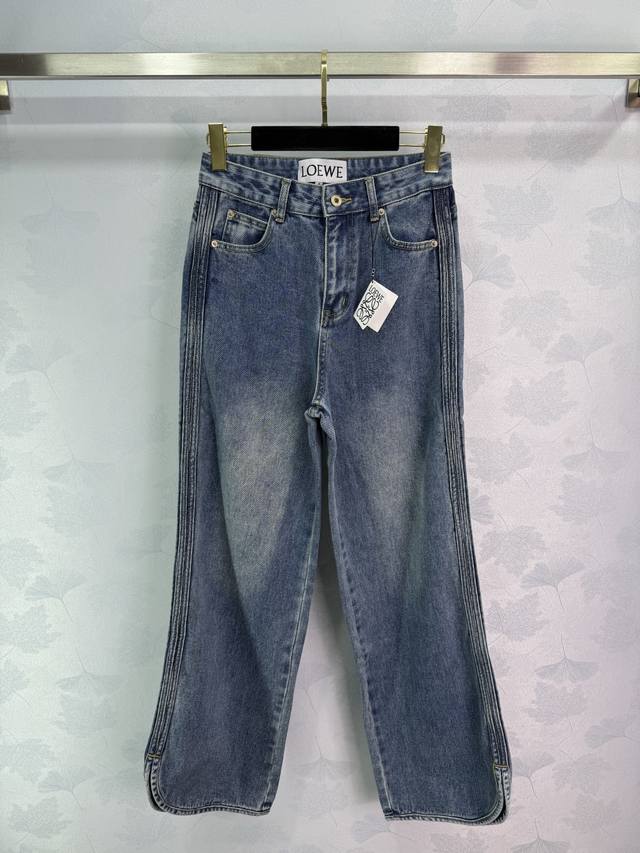 Loe* new arrival for early fall 2025, slit jeans, same style as Gw, Loe* plain d
