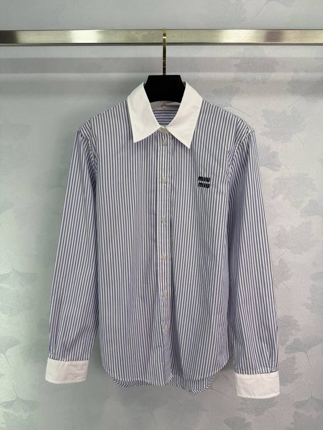 Miu girl style! A fresh, intellectual, preppy-inspired striped shirt! Removable