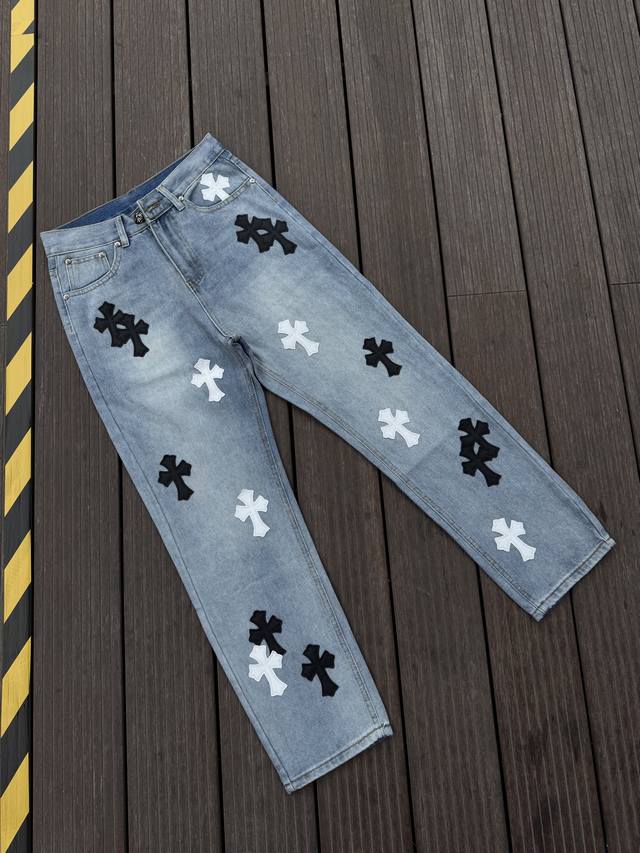 Top version, different from the market currency Comehearts Blue Bull black and w