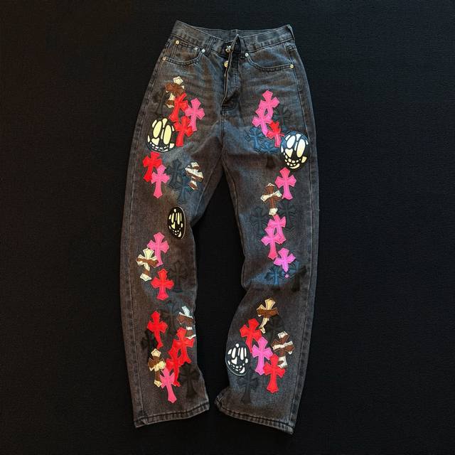 Style number: D357Chromehearts multi-color skull contrasting leather patch strai