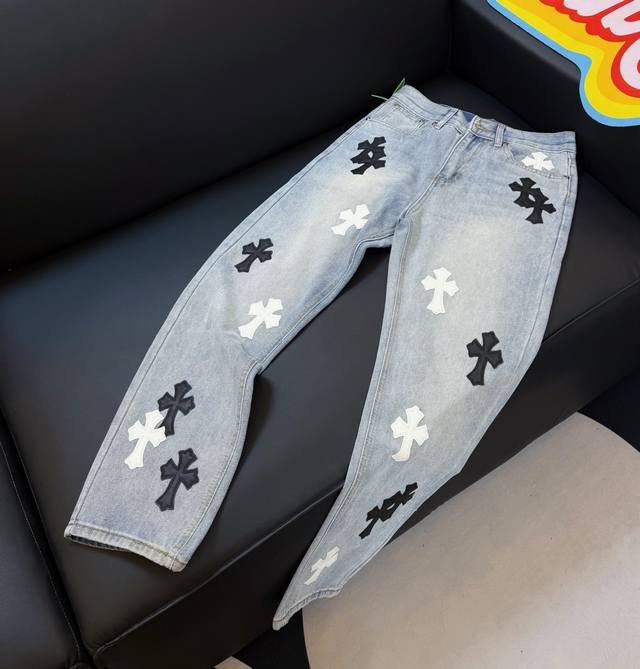 Style: D350 Chromehearts washed blue patch jeans. Top-tier jeans counters are ha