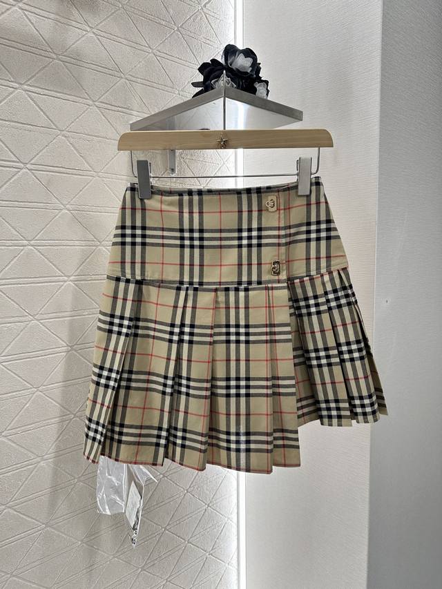 Burberr*2025 new arrivals. Customized plaid pleated skirt made of Yb twill cotto