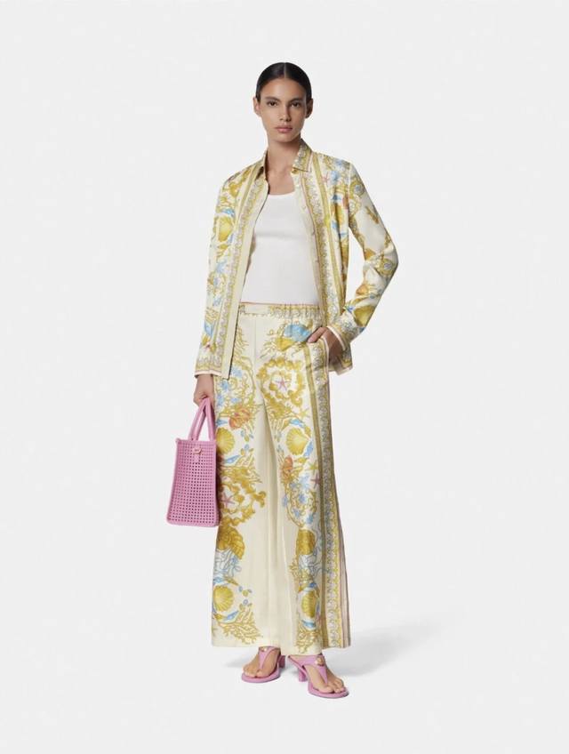 Style No. G25071042 Versac's latest starfish and conch shell print two-piece sui