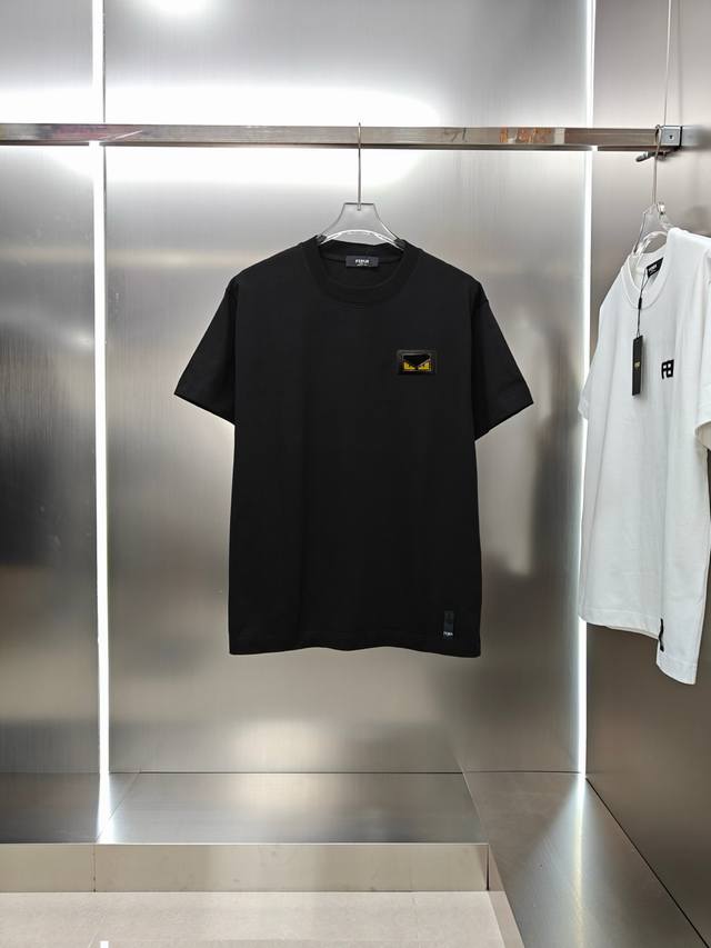 Fendl's latest spring/summer round-neck, fashionable short-sleeved T-shirt, avai
