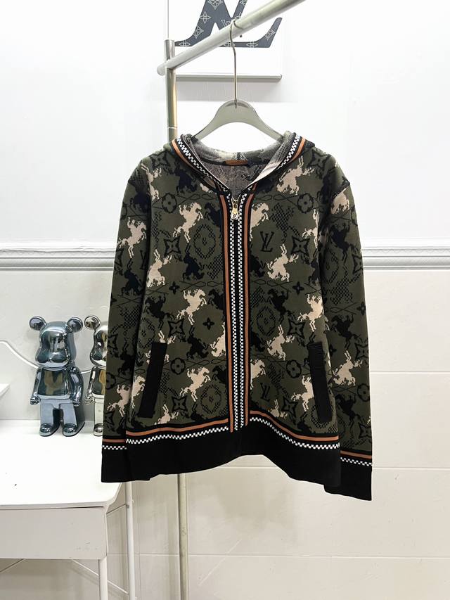 Style No. R050Louis Vuitton Simple monogram jacquard camouflage wool knitted hoo
