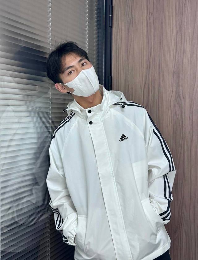 Style: Wk090 Model Image Adidas's premium, high-quality, loose-fitting sun-prote