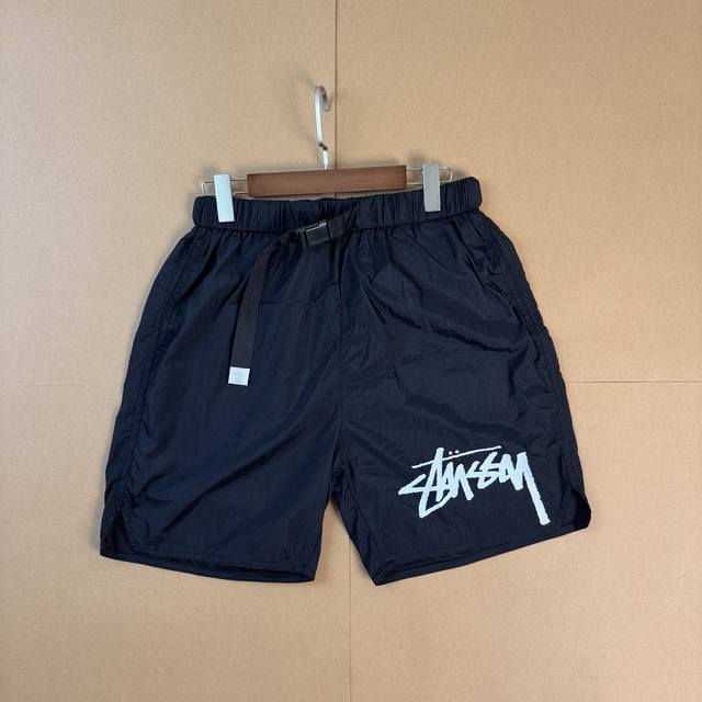 Sy33 Stussy mountaineering leisure sports shorts are made of 90% nylon and 10% s