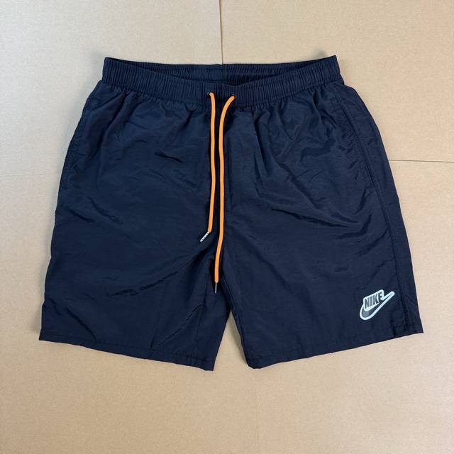 Nk623 Say goodbye to the stuffiness and stickiness with these Nike quick-drying,