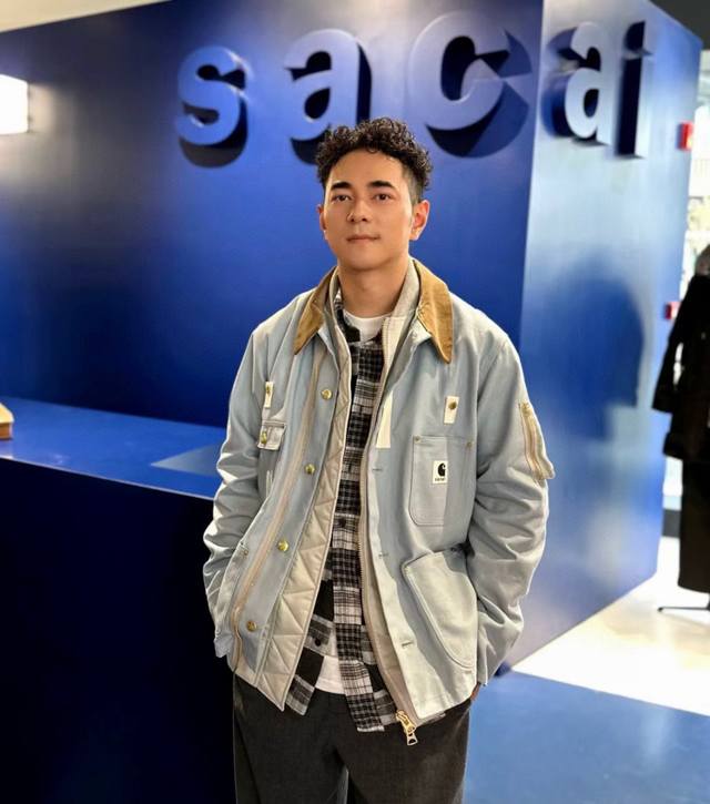 K31 Top-of-the-line Sacai x Carhartt Wip Fw23 collaboration. This loose, casual,