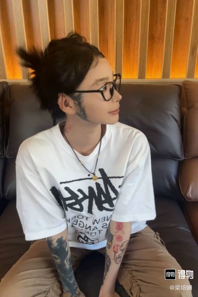S258 Stussy World Tour Series Modernist Logo Graffiti Short Sleeve T-shirt, unis