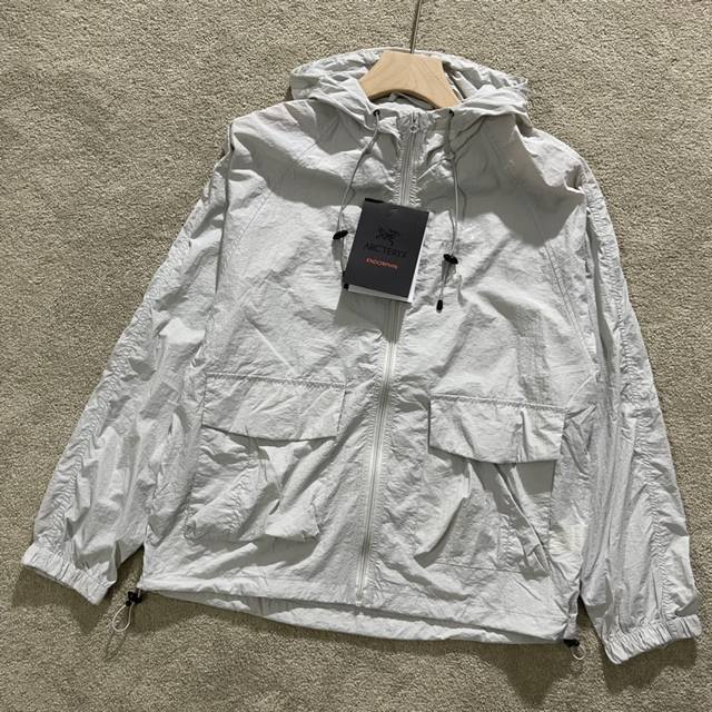 Arc'Teryx 3D Pocket Sun Protection Jacket for Men and Women. High-quality, light