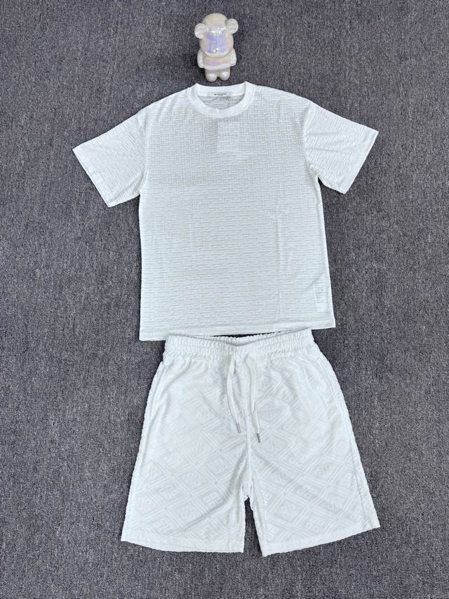 Top and Pants Top Version Different Currency 2025 Givenchy Spring and Summer New