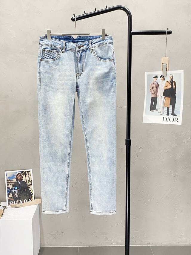 Bottega Veneta exclusive, high-end version of the new casual jeans! Made with br