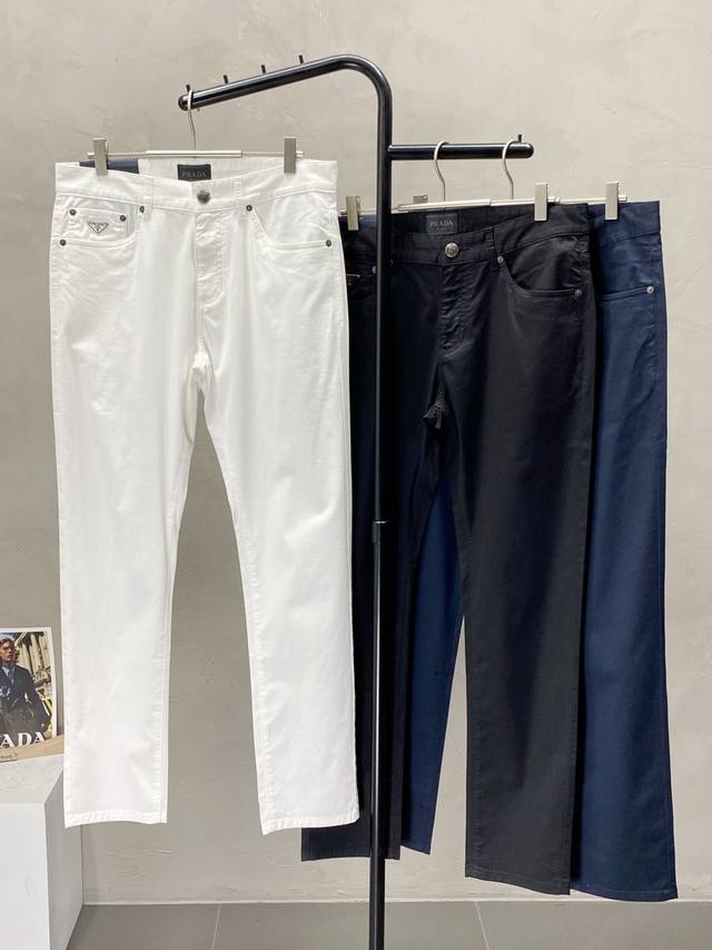 Prada exclusive new high-end casual pants for spring and autumn! Made with breat