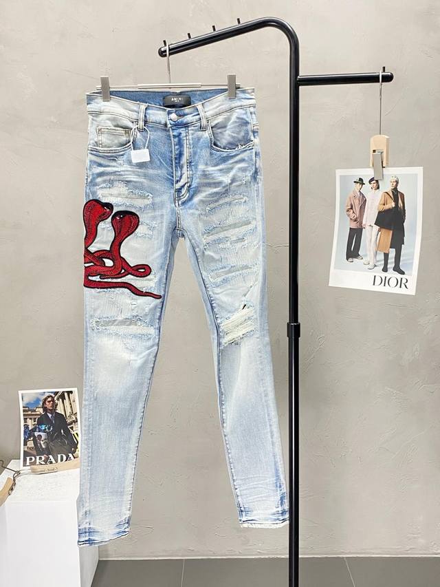 Amiri exclusive, new, high-end straight-leg jeans! Made with breathable, comfort