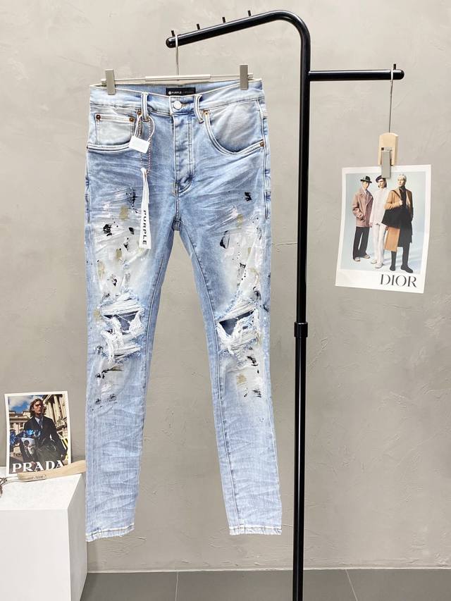 Purple Brand exclusive, new, high-end straight-leg jeans! Made with breathable,