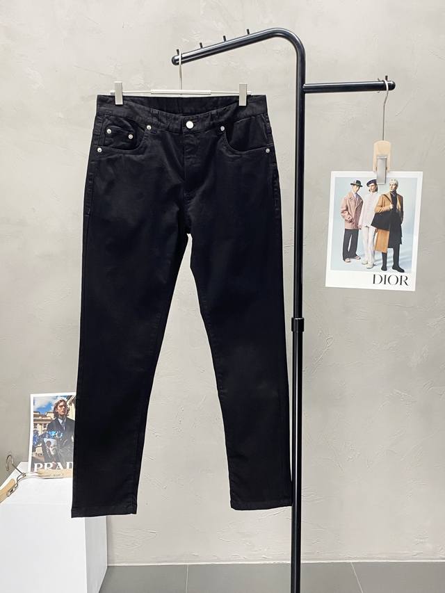 Prada exclusive new high-end jeans! Breathable and comfortable fabric, impeccabl