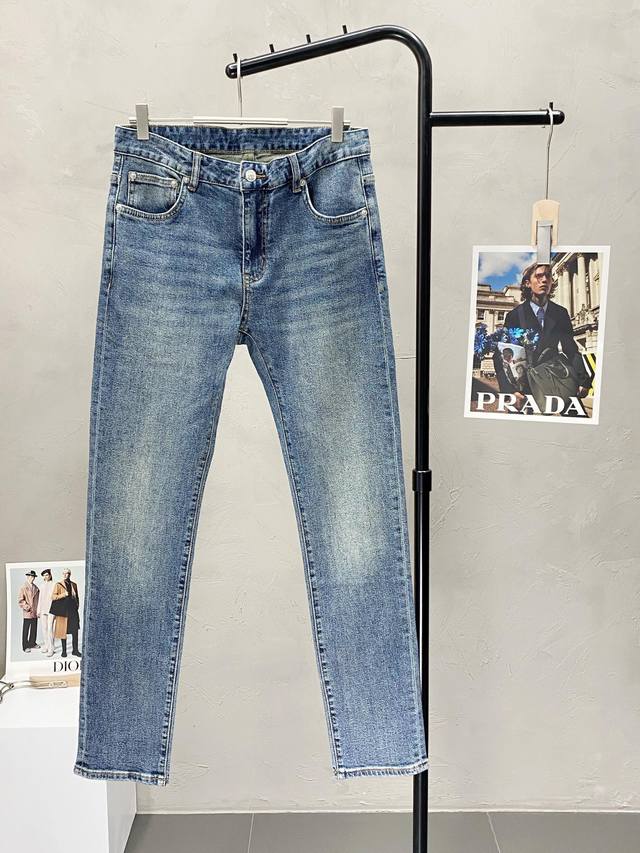 Dior exclusive new casual jeans, high-end version! Breathable and comfortable fa