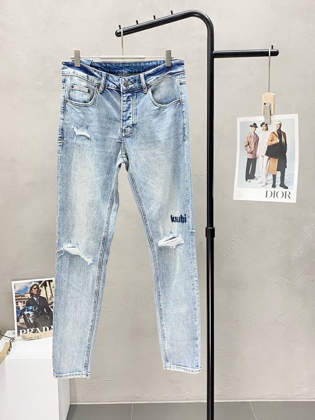 Exclusive to Ksubi, these new, high-end casual jeans are available! Made with br