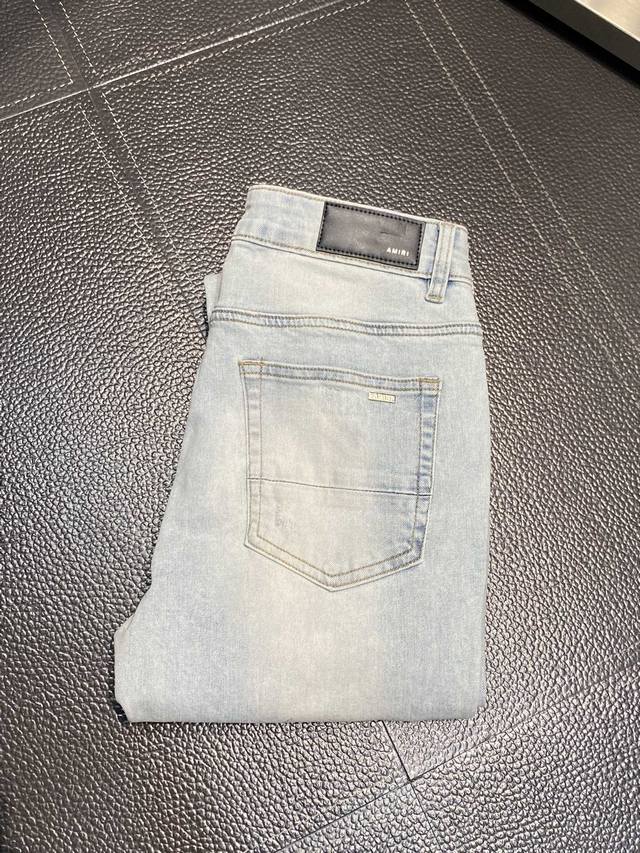 Amiri exclusive new slim-fit straight jeans, a high-end version! Made with breat