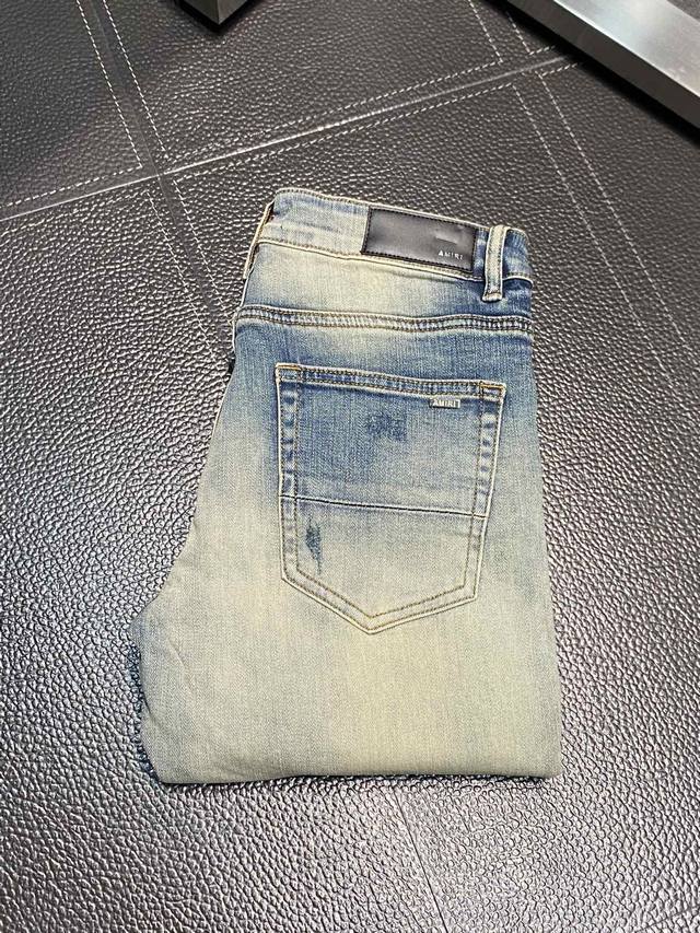 Amiri exclusive new slim-fit straight jeans, a premium version! Made with breath