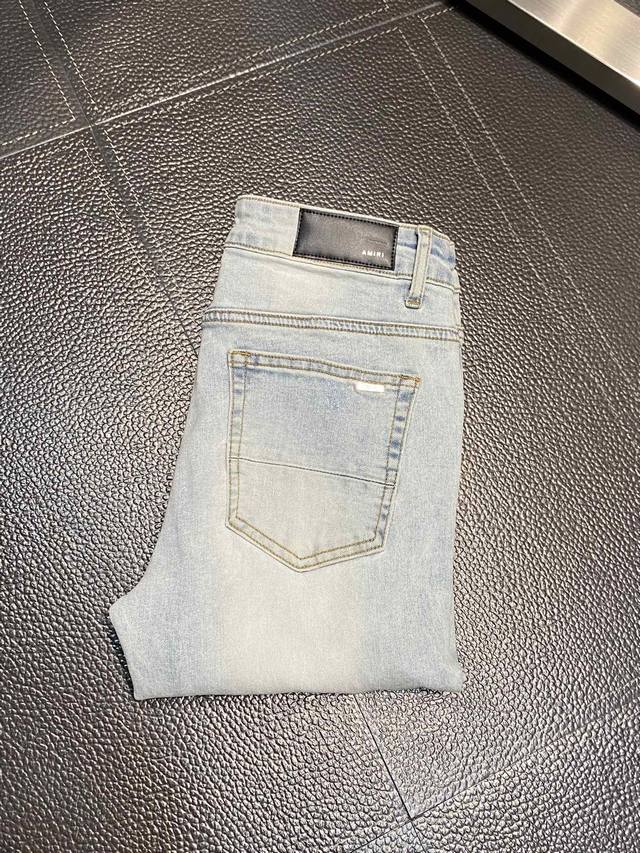 Amiri exclusive new slim-fit straight jeans, a premium version! Made with breath