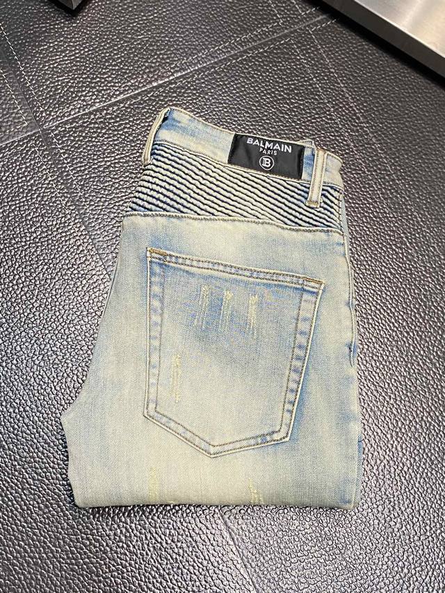 Balmain exclusive new slim-fit straight jeans, a high-end version! Made with bre
