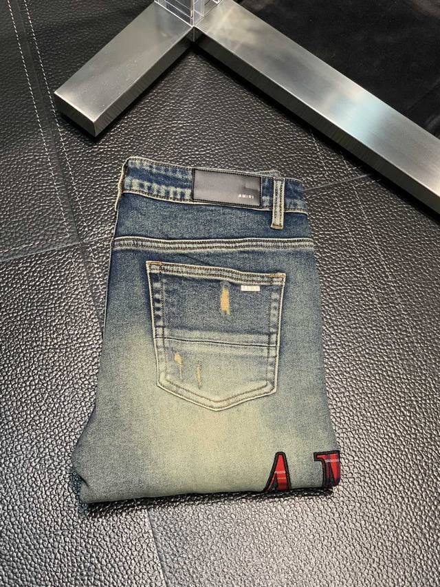 Amiri exclusive new slim-fit straight jeans, a premium version! Made with breath