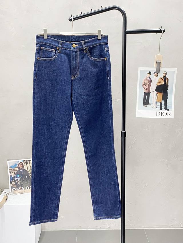 Zegna exclusive, high-end version of the new spring/summer jeans! Made with brea