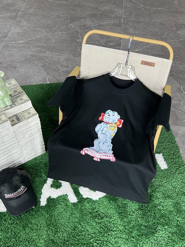 Dior 2025 Spring/Summer new collection, the latest short-sleeved crew neck T-shi