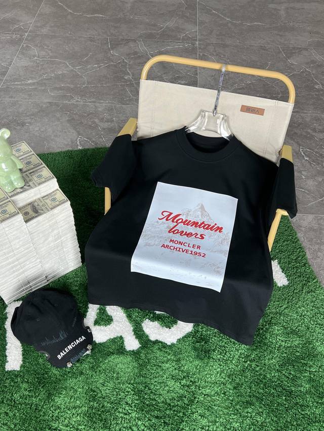 Moncler's 2025 Spring/Summer new arrivals! The latest short-sleeved, round-neck
