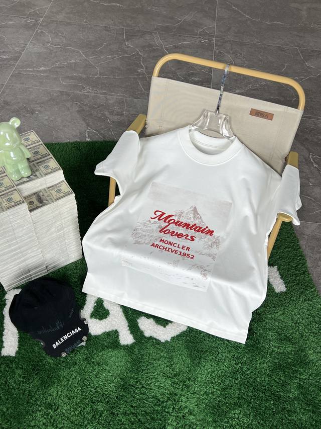 Moncler's 2025 Spring/Summer new arrivals! The latest short-sleeved, round-neck