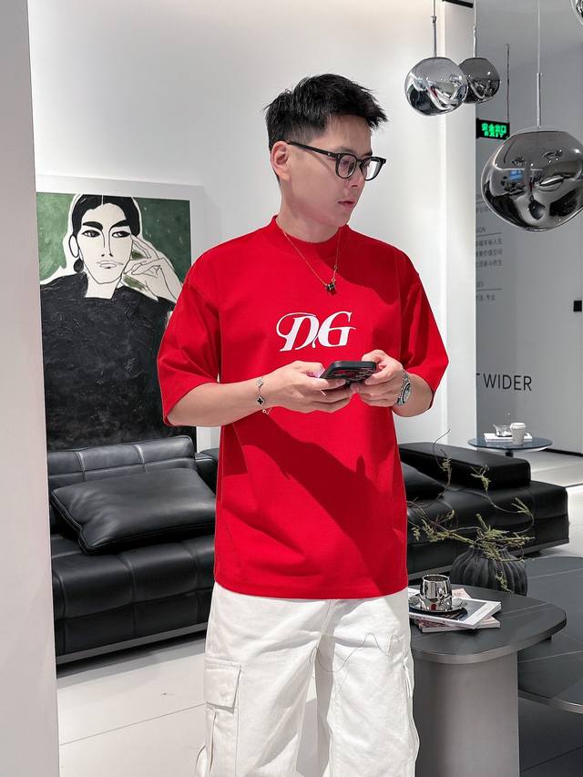 D&G 2025 Spring/Summer new arrivals! The latest short-sleeved, round-neck T-shir