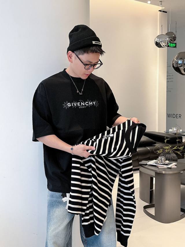 Givenchy's 2025 Spring/Summer new collection debuts at the official counter. The