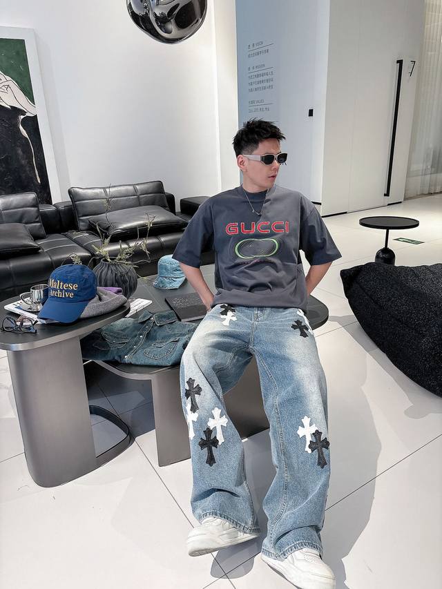 Gucci's new 2025 Spring/Summer collection debuts at the official store. This sho